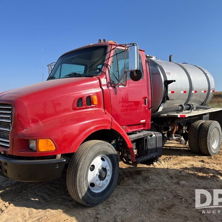 1997 Ford Liquid Nurse Truck (JN3171, Unit 06480)
