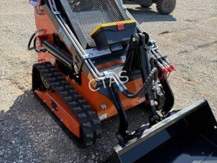 #180-•-mini-skid-steer-loader---model:-36c-image-2