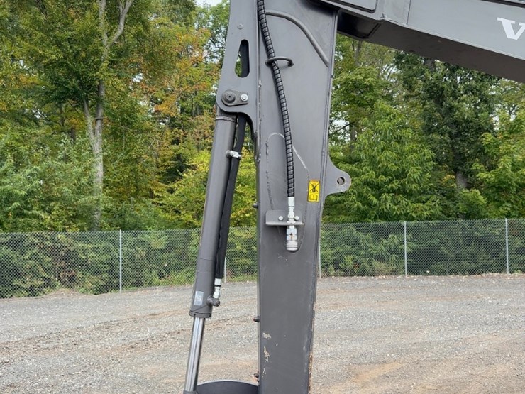 2023-volvo-ecr50f-mini-excavator-image-14