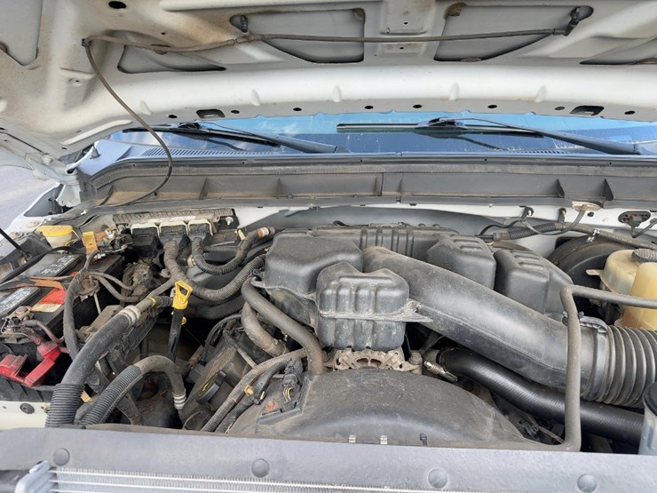 2016-ford-f250-xl-image-12