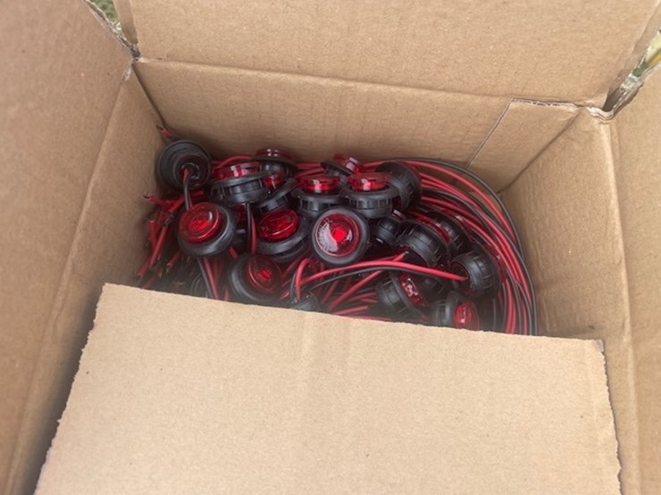 #29297-•-(2)-case-led-red-button-lights-image-1