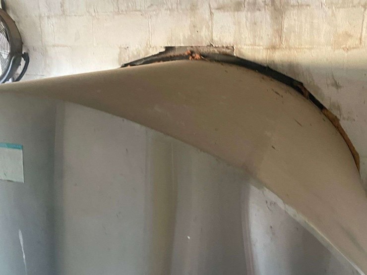 mueller-2000-gallon-milk-tank-image-6