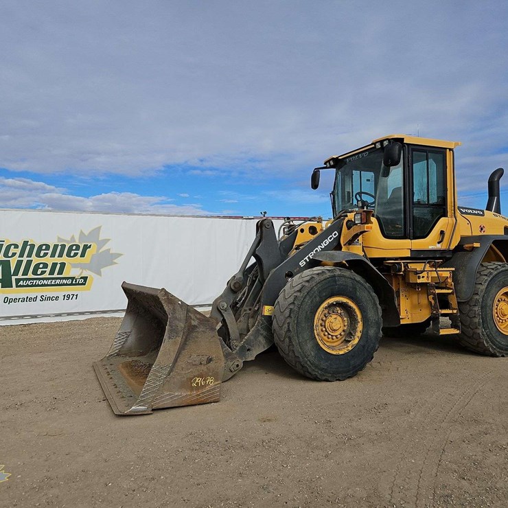 2015 VOLVO L70G