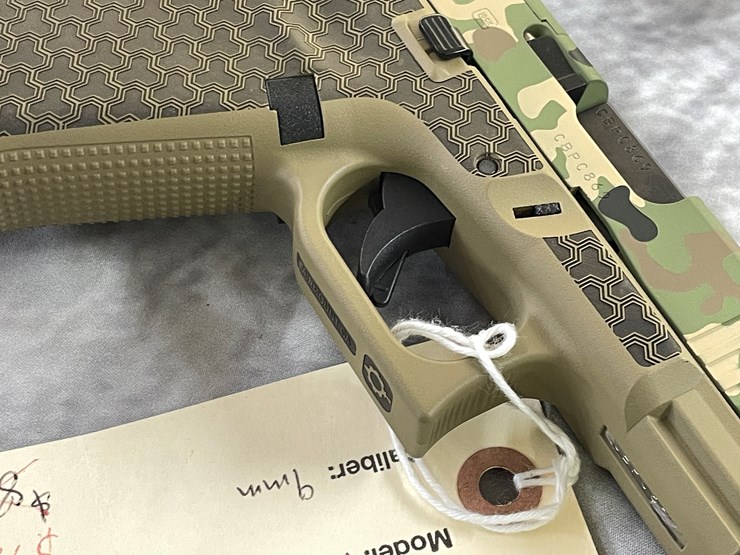 #4013-•-glock-19-gen-5-mos,-camo-slide,-sn:-cbpc869-image-12