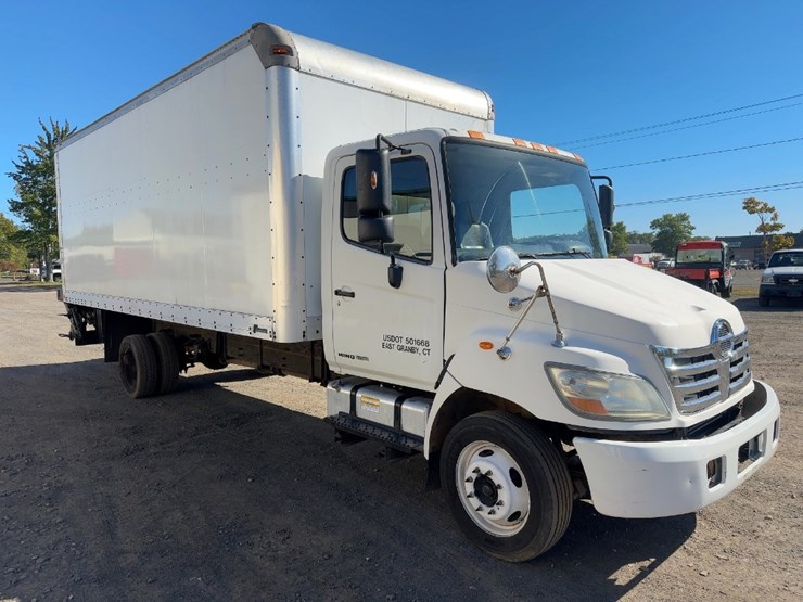 2009-hino-185-image-7