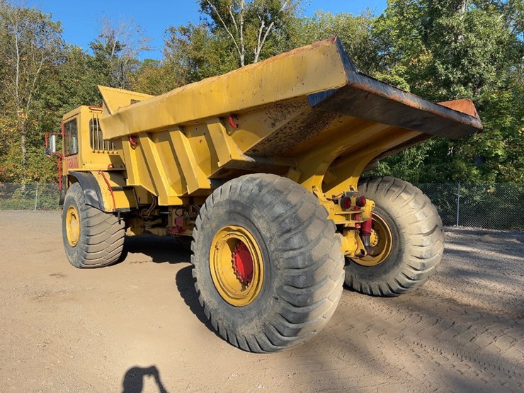 1990-caterpillar-d30d-image-3