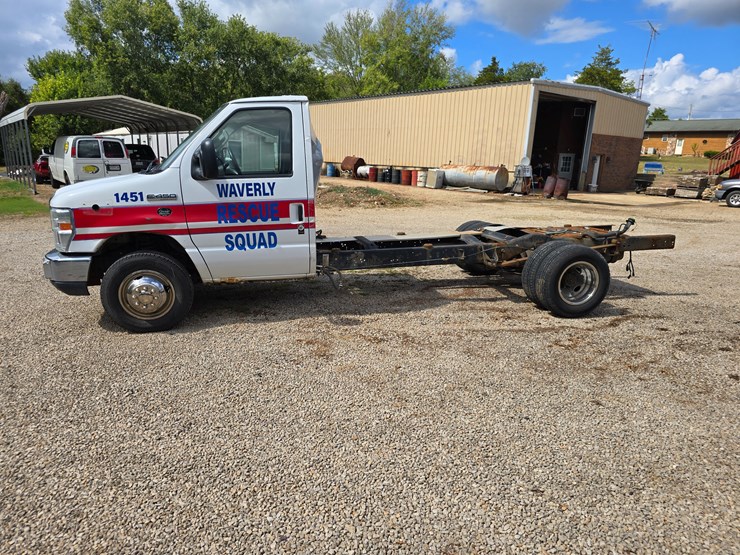 2008-ford-e450-image-6