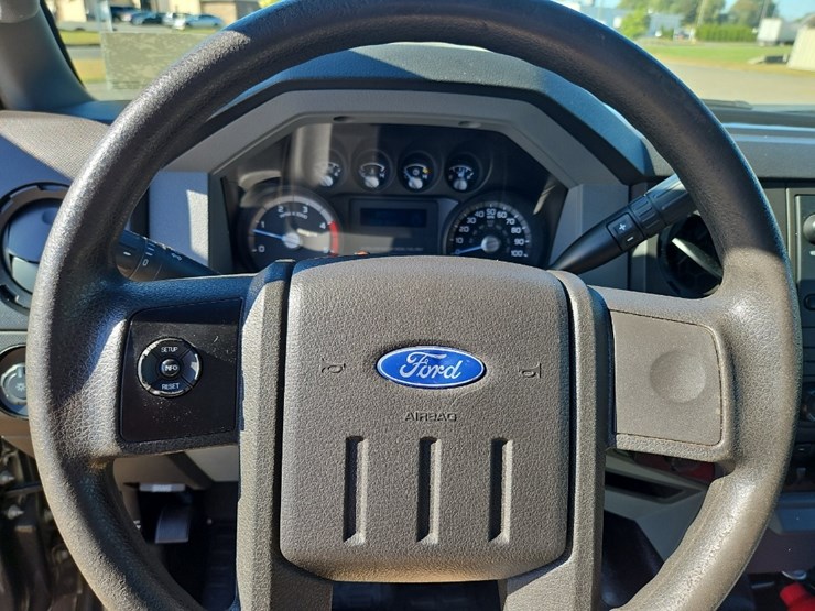 2015-ford-f550-xl-image-19