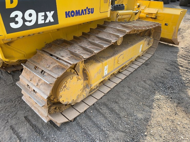 2023-komatsu-d39ex-24-image-21