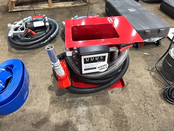new-12v-diesel-fuel-pump-w/-flow-meter-new-support-equipment-image-1