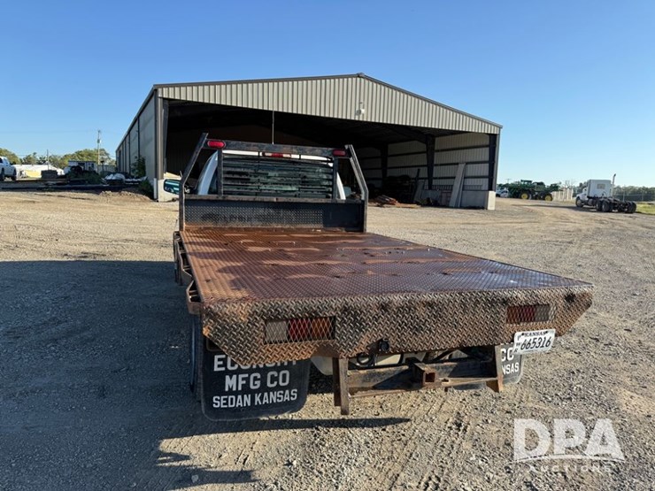2002-gmc-3500-image-16