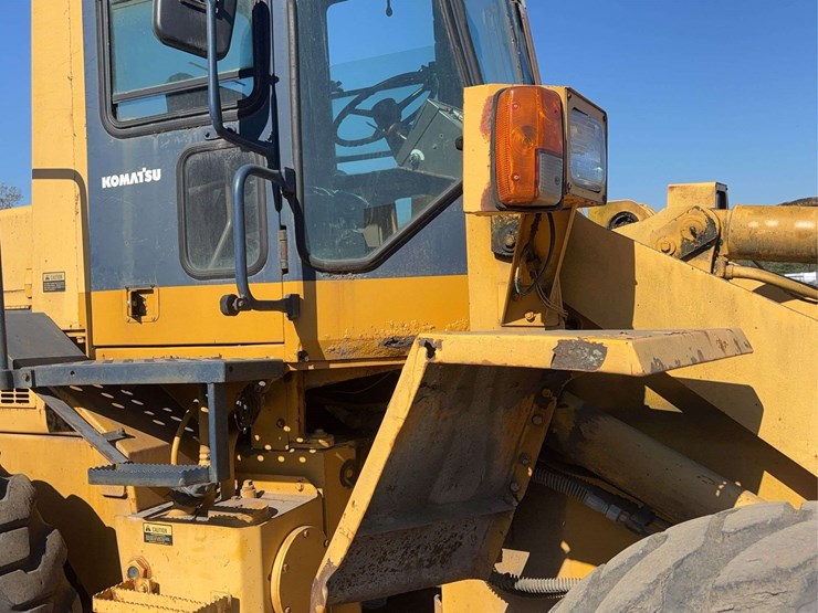 komatsu-180-wheel-loader-image-28