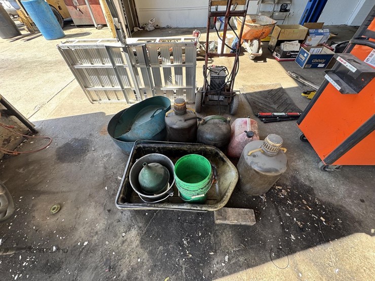 lot-of-shop-fluid-jugs,-funnels-&-drain-pans-lot-of-shop-fluid-jugs,-funnels-&-drain-pans-image-2