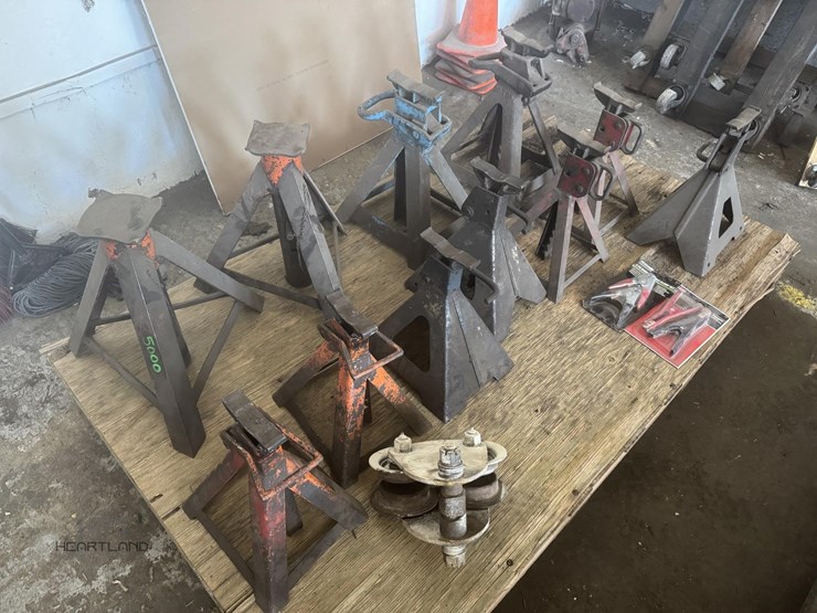 assorted-jack-stands-assorted-jack-stands-image-2