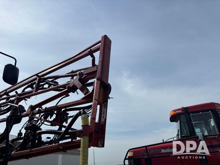 2011-case-ih-4420-sprayer-(dr12305-unit-472)-image-42