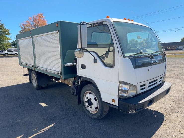 2006-isuzu-nqr-image-7