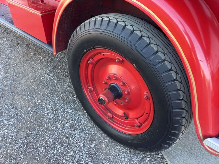 1931-chevrolet-fire-truck-image-5