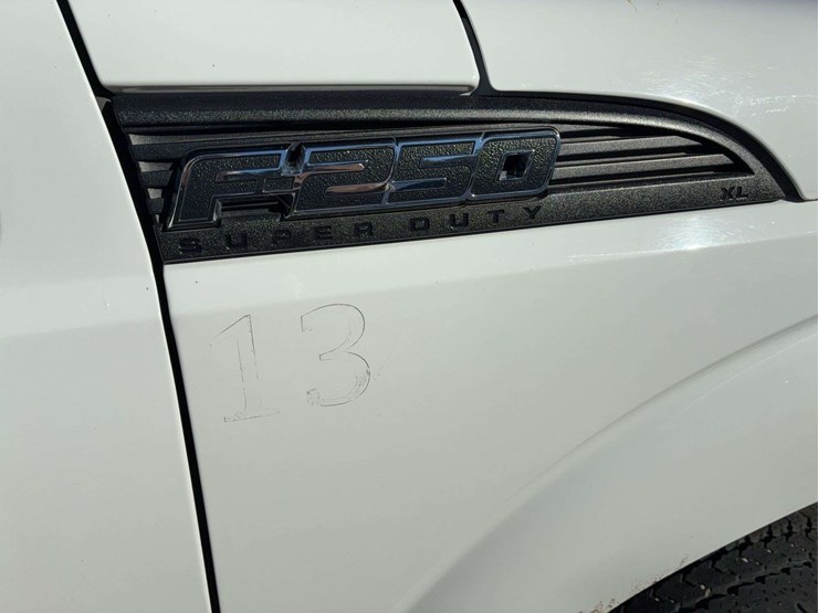 2012-ford-f350-image-21