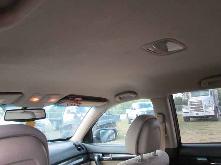 2011-kia-sorento-image-16
