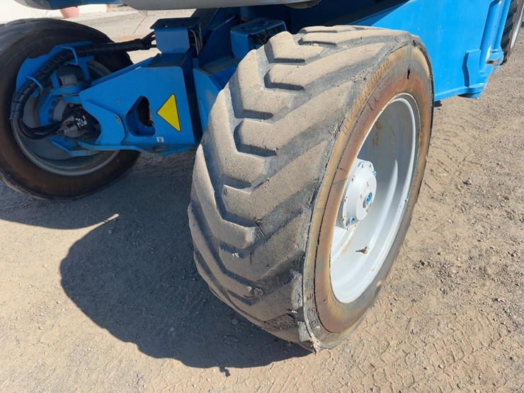 2016-genie-zx135/70-image-11