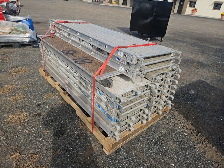 quantity-of-werner-aluminum-planks-image-3