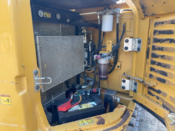 2017-caterpillar-307e2-image-28