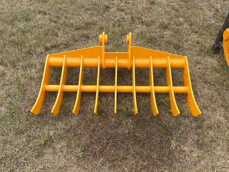 caterpillar-305-image-1