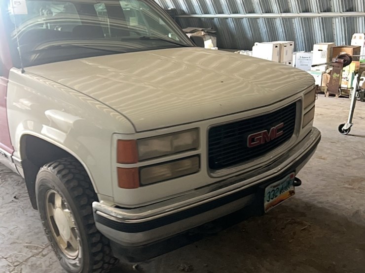 1998-chevrolet-half-ton-four-wheel-drive-pick-up,￼-showing-254,000-miles,-used-for-farm-service-pick-up,-works-great-image-13