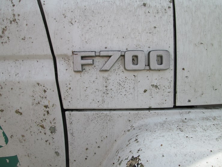 1989-ford-f700-image-18