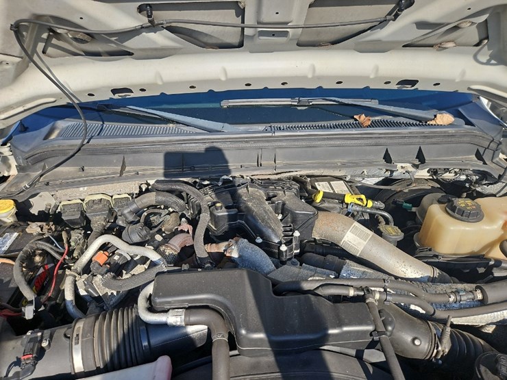 2015-ford-f350-xlt-image-9
