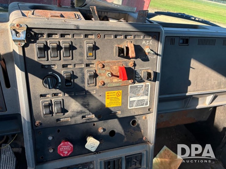 mack-ch613-image-54