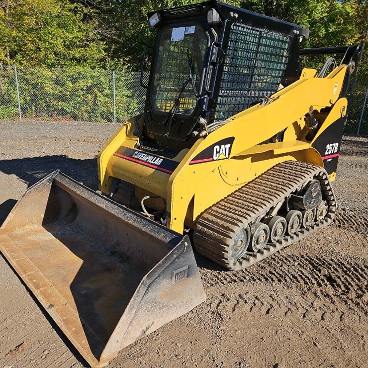 2003 CATERPILLAR 257