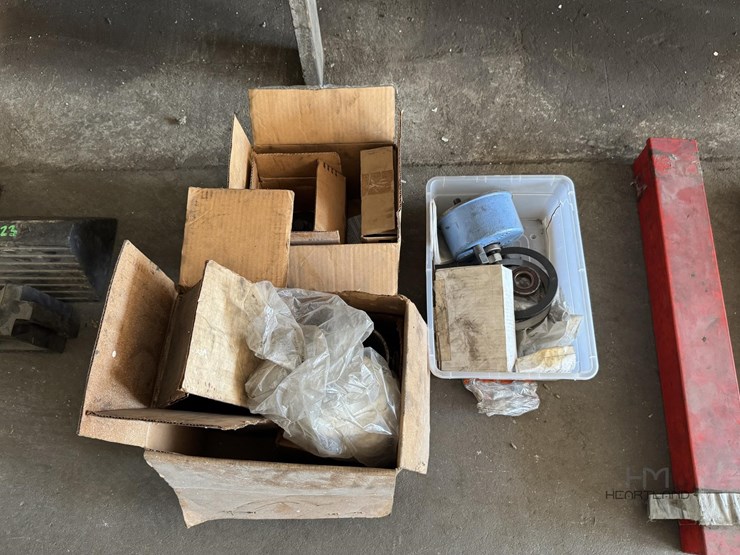 lot-of-specialty-automotive-service-tools-&-compon-lot-of-specialty-automotive-service-tools-&-compon-image-1