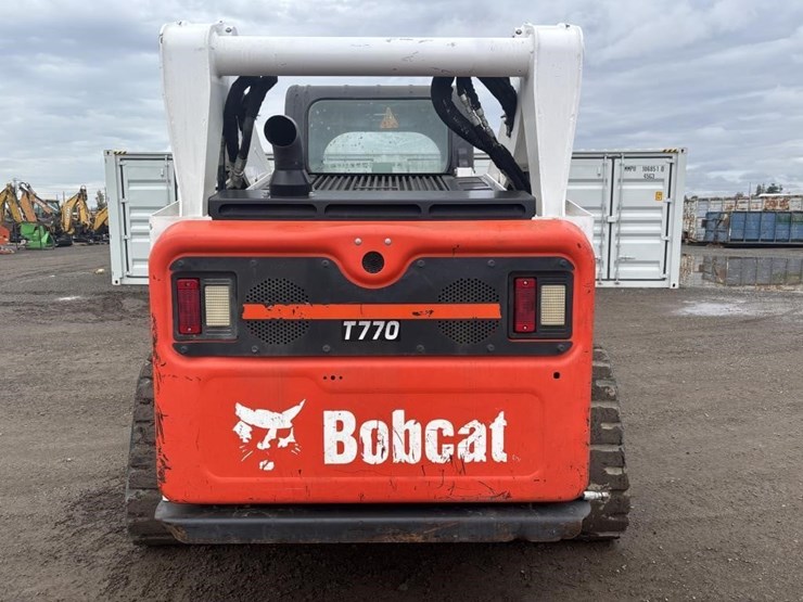 2021-bobcat-t770-image-8