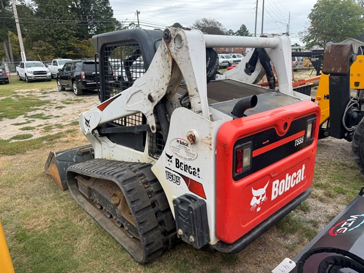 2019-bobcat-t595-image-4