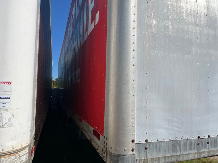 #120-•-2007-vanguard-38-x-103-self-contained-trailer-image-3