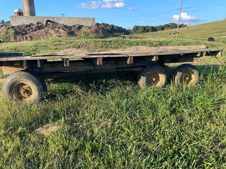 tandem-axle-hay-wagon-as-is-image-7
