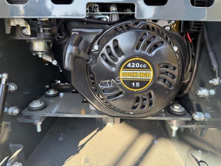 #53-•-mini-skid-steer-loader---gas---model:sdll50-image-5