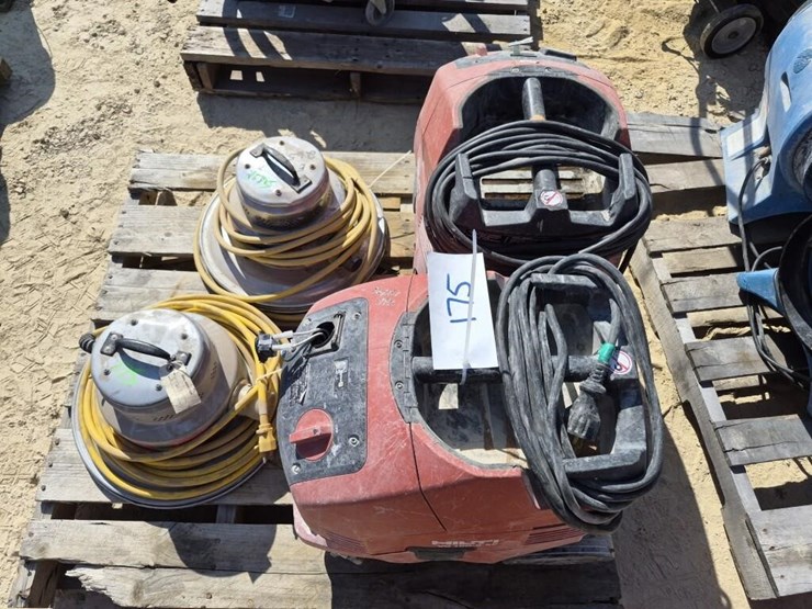 hilti-wet/dry-construction-vacuums-image-1