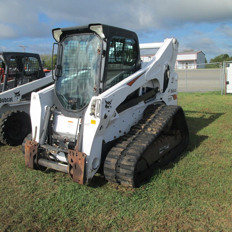 2019 BOBCAT T870
