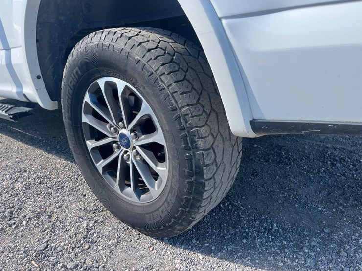 2019-ford-f150-image-15