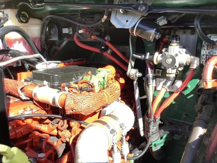 2012-freightliner-m2-f/b-image-17