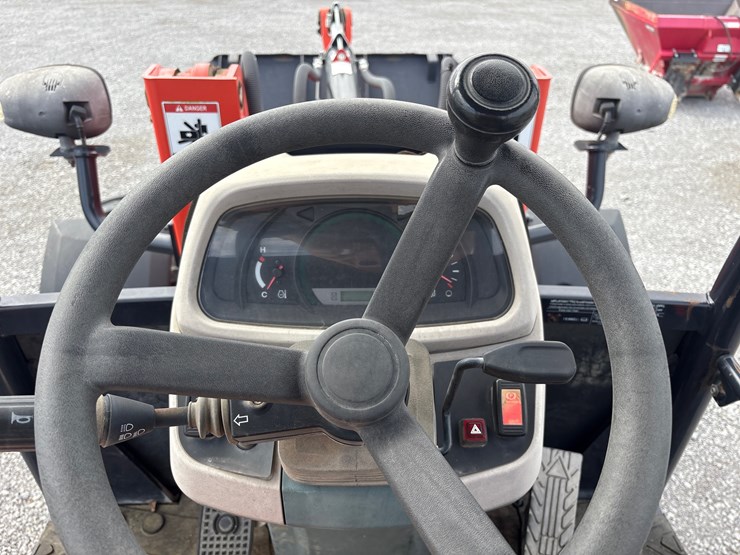 2021-kubota-r640-image-20