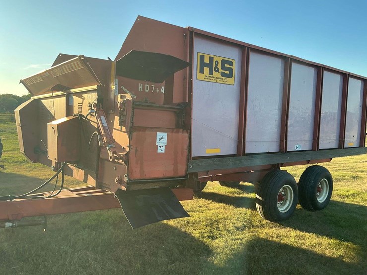 h-s-feedwagon-h-d7+4-image-2
