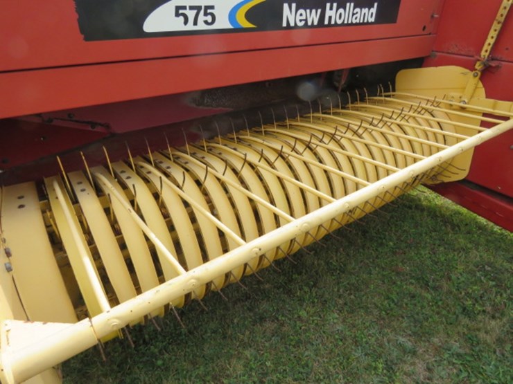 new-holland-575-image-9