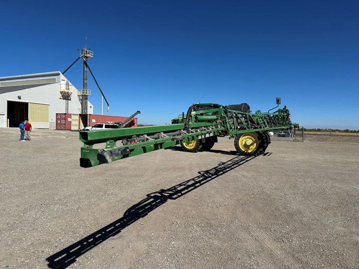 2015-john-deere-r4045-image-19