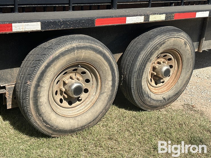2008-gooseneck-28’x6’-t/a-livestock-trailer-image-20