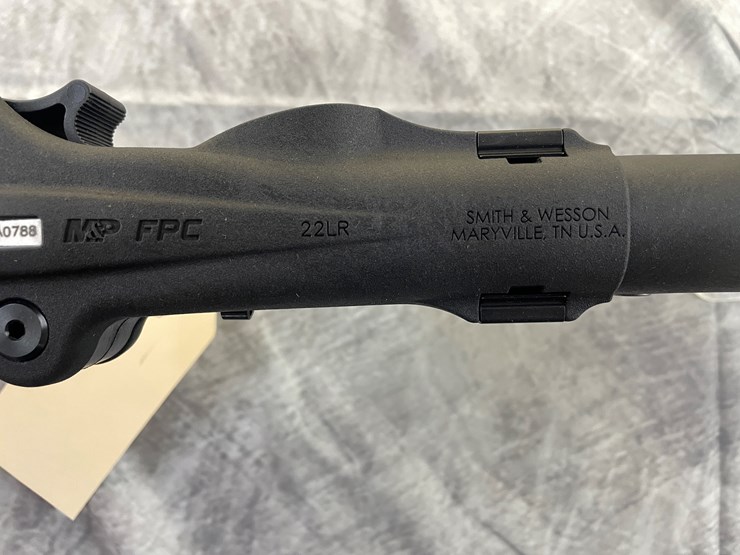 #4042-•-smith-&-wesson-fpc,-sn:-eha0788-image-8