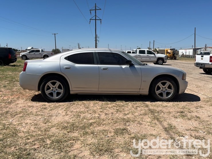 2008-dodge-charger-image-6