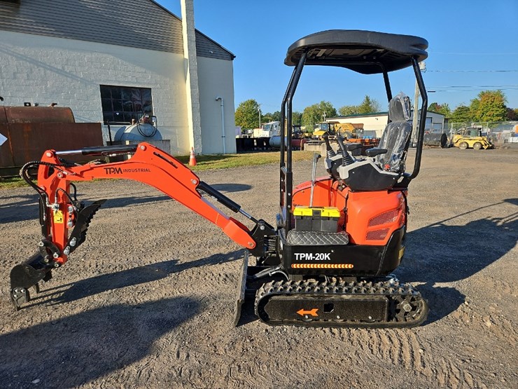 tpm-industrial-tpm-20k-mini-excavator-image-2